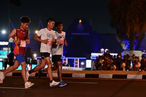 BIB: 2242, 21577, 237
                            <button type="button" onclick="openModal(15069212)" class="btn btn-primary btn-sm float-right btn-popup" data-toggle="modal" data-target=".modal-high-quality">
                        <i class="fas fa-shopping-cart"></i> Add to Cart
                    </button>
                                            <button type="button" onclick="isThisMe(15069212, true)" class="btn btn-success btn-sm float-right btn-popup btn-isme hidden" data-toggle="tooltip" data-placement="bottom" title="นี่คือรูปของคุณใช่ไหม คลิกที่นี่เพื่อเอาเข้าอัลบั้ม">
                        <i class="fas fa-plus"></i> Add to album
                    </button>
                    <button type="button" onclick="isThisMe(15069212, false)" class="btn btn-warning btn-sm float-right btn-popup btn-isnotme hidden">
                        <i class="fas fa-ban"></i> Remove from album
                    </button>